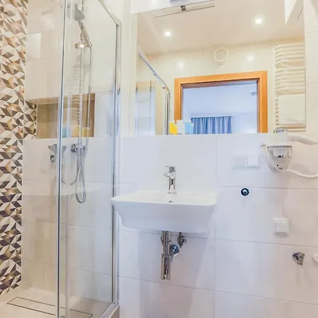 Coin Krakowska Hotell 3*