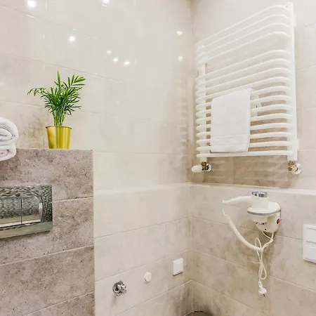 Coin Krakowska Hotell